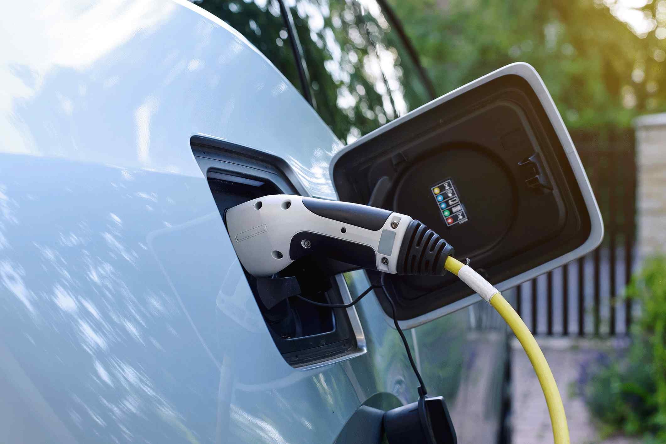 品質(zhì)與服務(wù)兼?zhèn)?汽車充電樁生產(chǎn)廠家的選擇