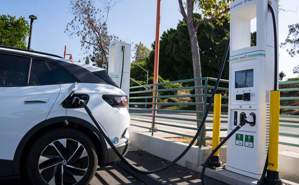 國內汽車充電樁生產廠家的顛覆性創(chuàng)新